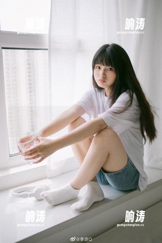 首页一划就到的177.sk，仿佛小鸟从来不曾见过这片森林…