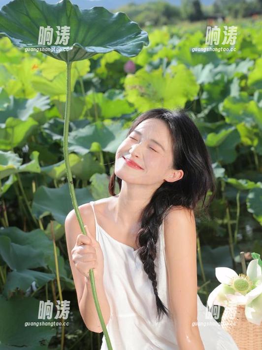 她在17cc吃瓜上发了新链接，哈哈，真的是百万赌局的感觉！