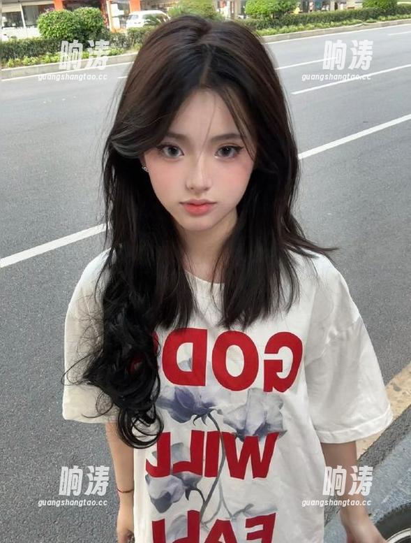 咦？17一起吃瓜官网的蘑菇视频，解锁了新的奇幻体验？