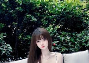 51吃瓜官网：啥事儿都能变成瓜，在线最新瓜事让你边吃边乐