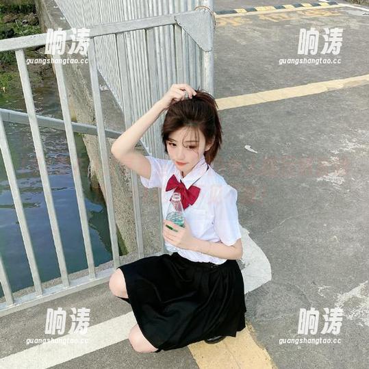 分享那些全网的令人瞠目结舌的瓜，51吃瓜不见不散！