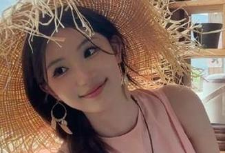 当51瓜cg网址遇上今日热闻，辣味十足！