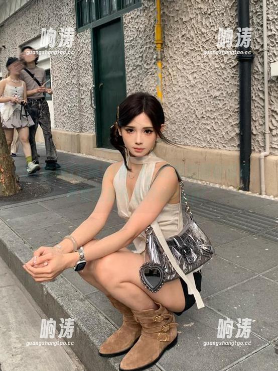 下载51黑料，吃瓜的同时练嘴，真香这是什么神仙app！