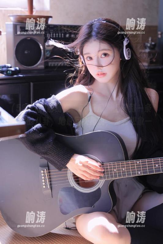 刚刚在“58吃瓜”上碰到一条炸裂的八卦，地址回头再说，先去想象一下！