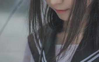 “91吃瓜”这个ios应用里的视频，真是让我满脸好奇，每次点开有种探险的快感！