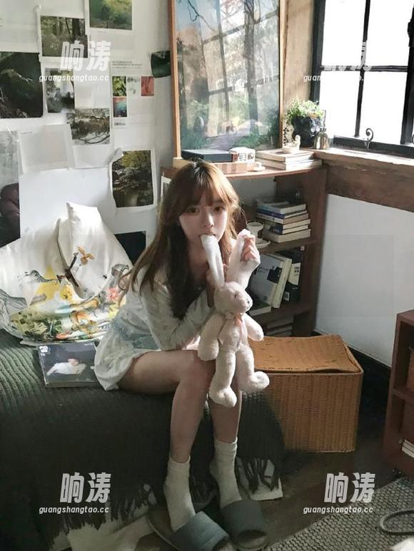 用“hlw”分享你朋友圈的神评论，真实程度惊人！