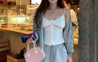 听说“www.51cg1.com”直达名媛圈，难怪总有人神秘又迷人。