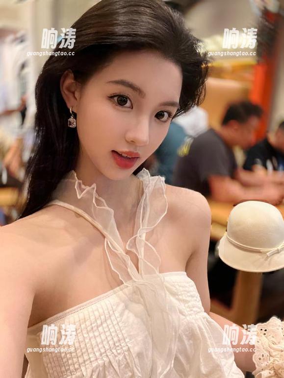 每次在全网吃瓜刷屏，心里还念着“永不迷路”，可舌战群雄还真不容易！
