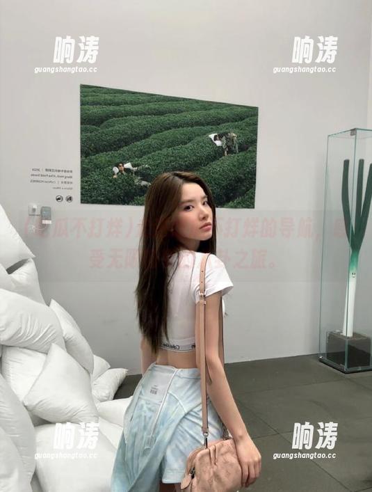 走进吃瓜不打烊的导航，感受无限畅享的八卦之旅。