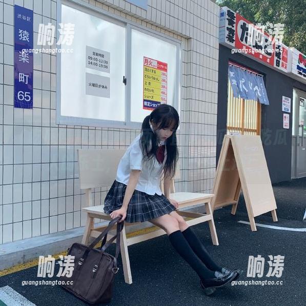 吃瓜网首页简直是个瓜田，吃瓜人的乐土，各种熱門瓜轮番上演！