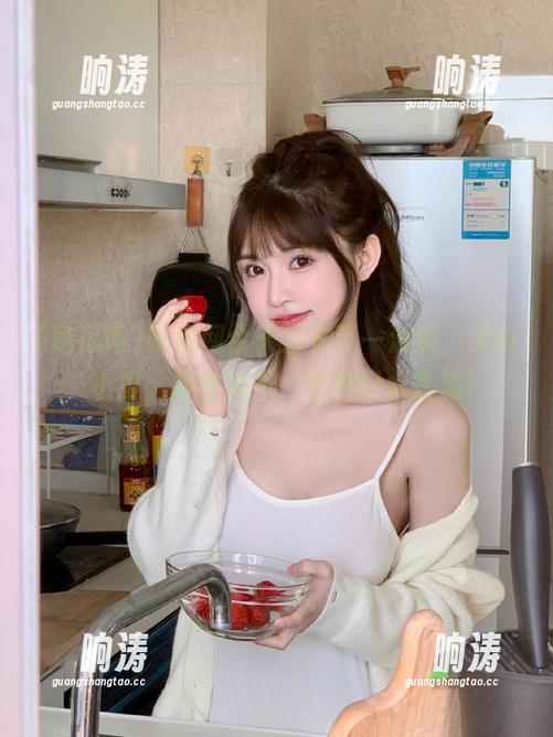 吃瓜网今天发布了一波瓜，大瓜、小瓜，应有尽有，感觉口水直流！