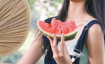 吃瓜网今日大消息，直达人心中的小暗潮。