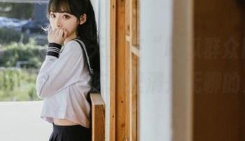 今天又在“吃瓜群众网cgfun”观看了啥，脑袋里满是无聊的八卦。