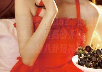 “吾爱吃瓜52”的视频太令人期待，仿佛披上了闪亮的外衣，轻松勾起了我的八卦精神！