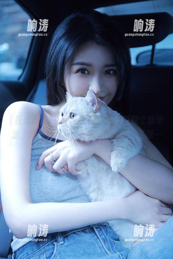 吾爱吃瓜52，偶然扒到个新地址，真有种“独占鳌头”的快感，嘿嘿…