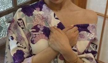 翻开美女黑料网页，果然是‘眼前一亮’的绝世佳人？