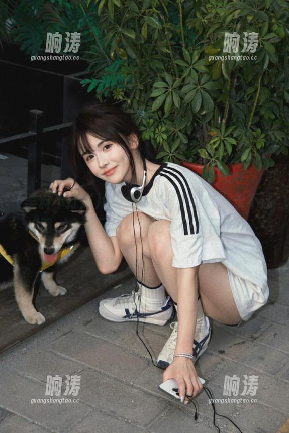tttzzz黑料不打烊，永不迷路，今天又是个瓜吃不停的日子！