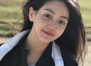 点击黑料不打烊网站，正能量与八卦交织，这感觉太妙了。