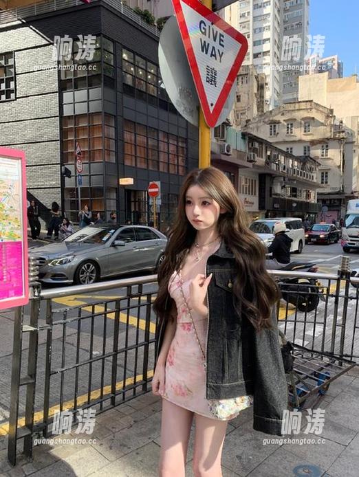 吃瓜别忘了登录黑料不打烊，或许会有意外“瓜”光临！