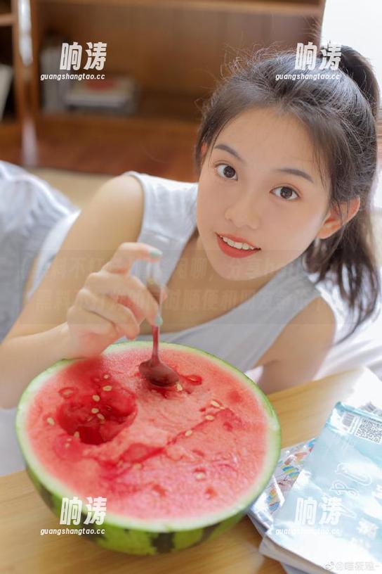 喝茶闲聊，分享heiliao.su黑料不打烊的同时顺便和朋友争论下！