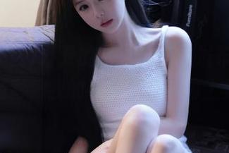 打开的黑料专区，发布的内容太精彩，我的手不停在屏幕上划。
