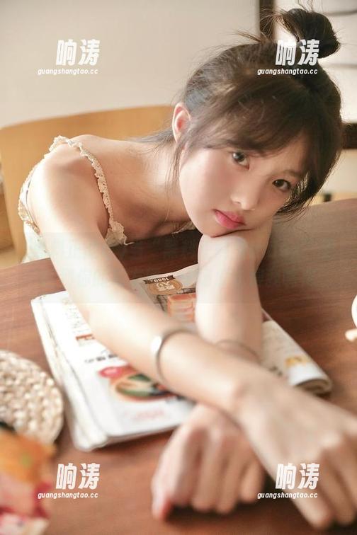 当“黑料正能量index”更新到你的朋友圈，一场瓜吃得我嘴疼