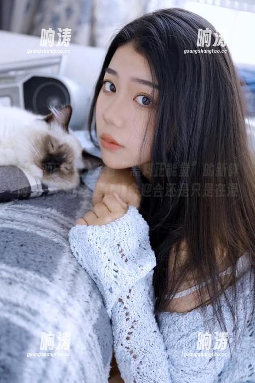 观看“黑料正能量”的新鲜内幕，网红这是在拼命迎合还是只是在混日子？