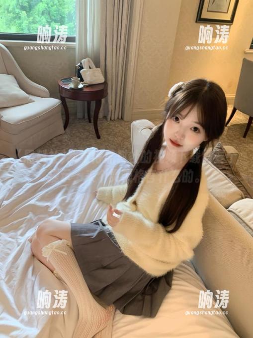 我觉得黑料社的视频下载需要个提示，来个灵魂格言什么的。