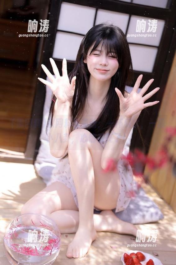 黑网料苹果版：一杯瓜水，一篇小八卦，心情都亮了！